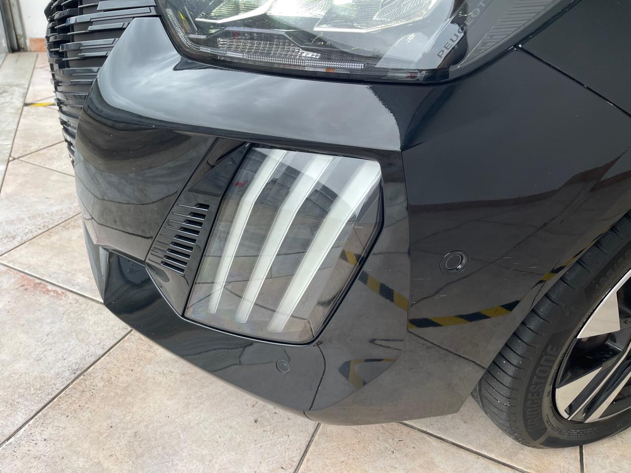 Peugeot 208 1.2 100cv 5 porte Allure NO VINCOLO DI FINANZIAMENTO