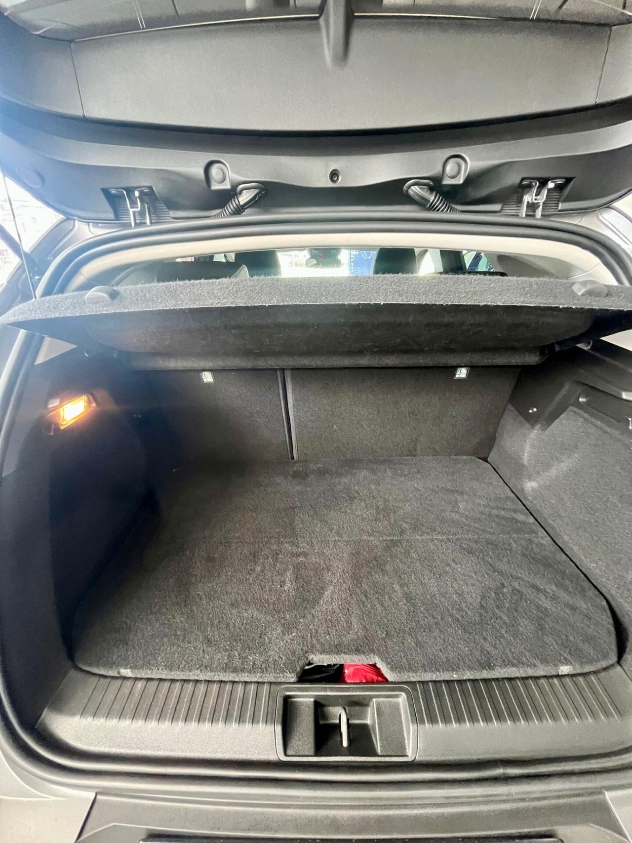 Renault Captur Plug-in Hybrid E-Tech 160 CV Intens