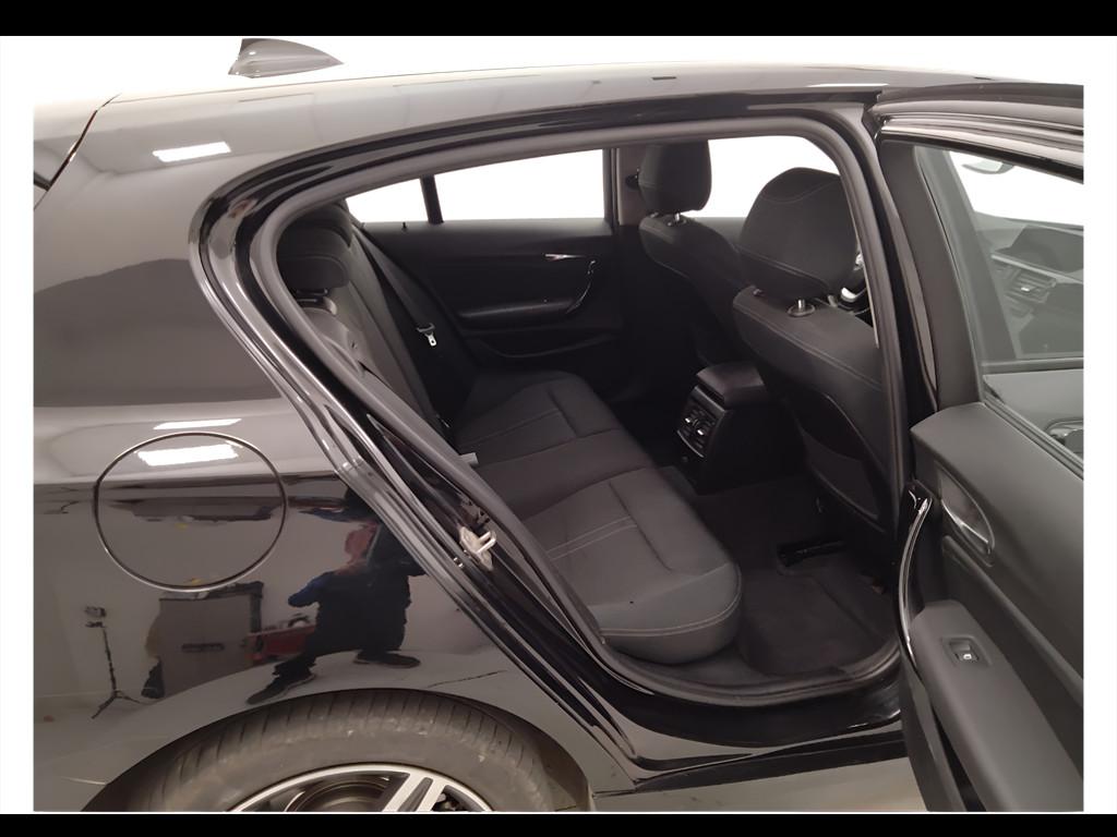 BMW Serie 1 F/20-21 2015 - 118d Sport auto 5p my18