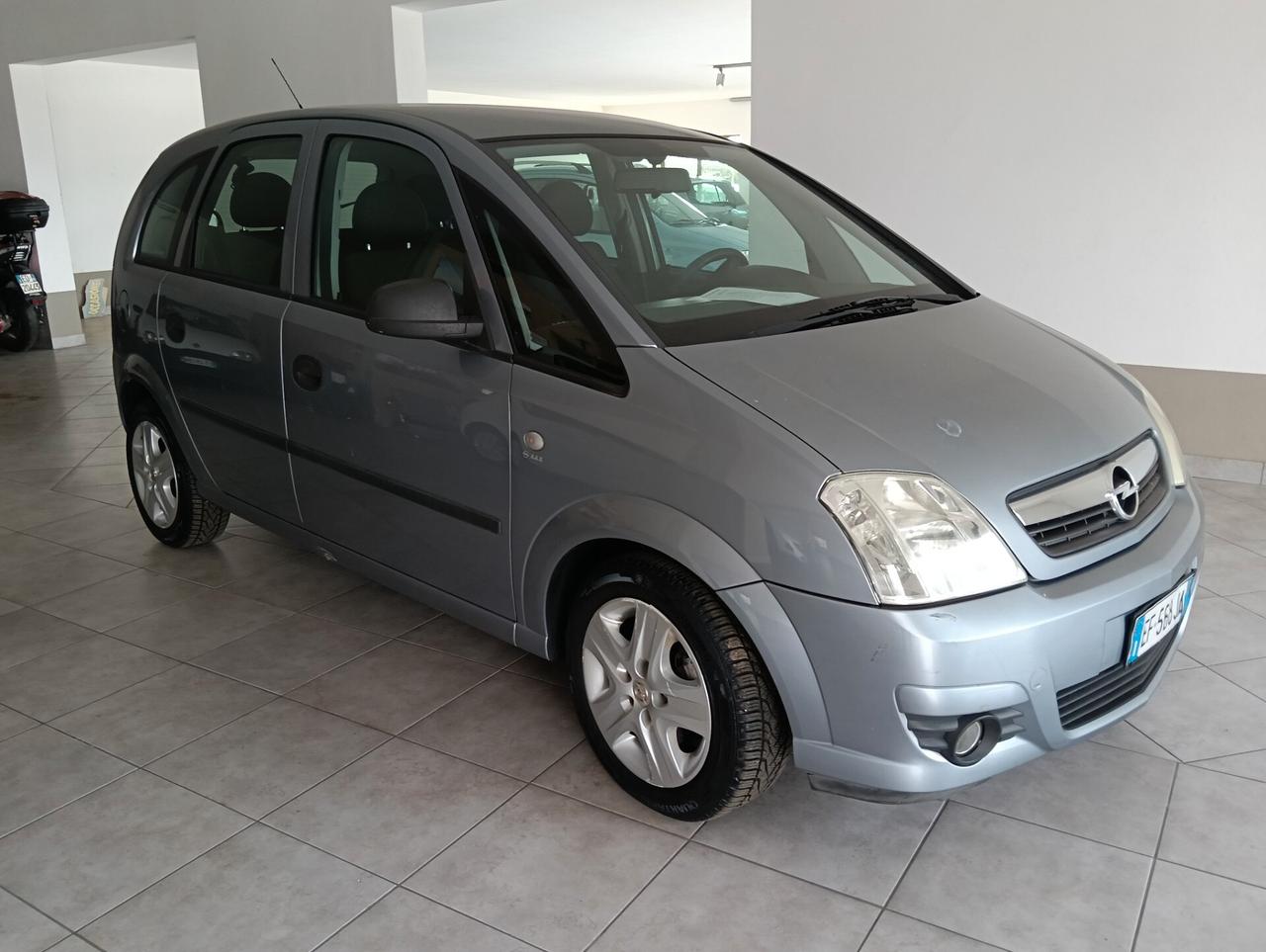 Opel Meriva 1.4 16V GPL-TECH Club