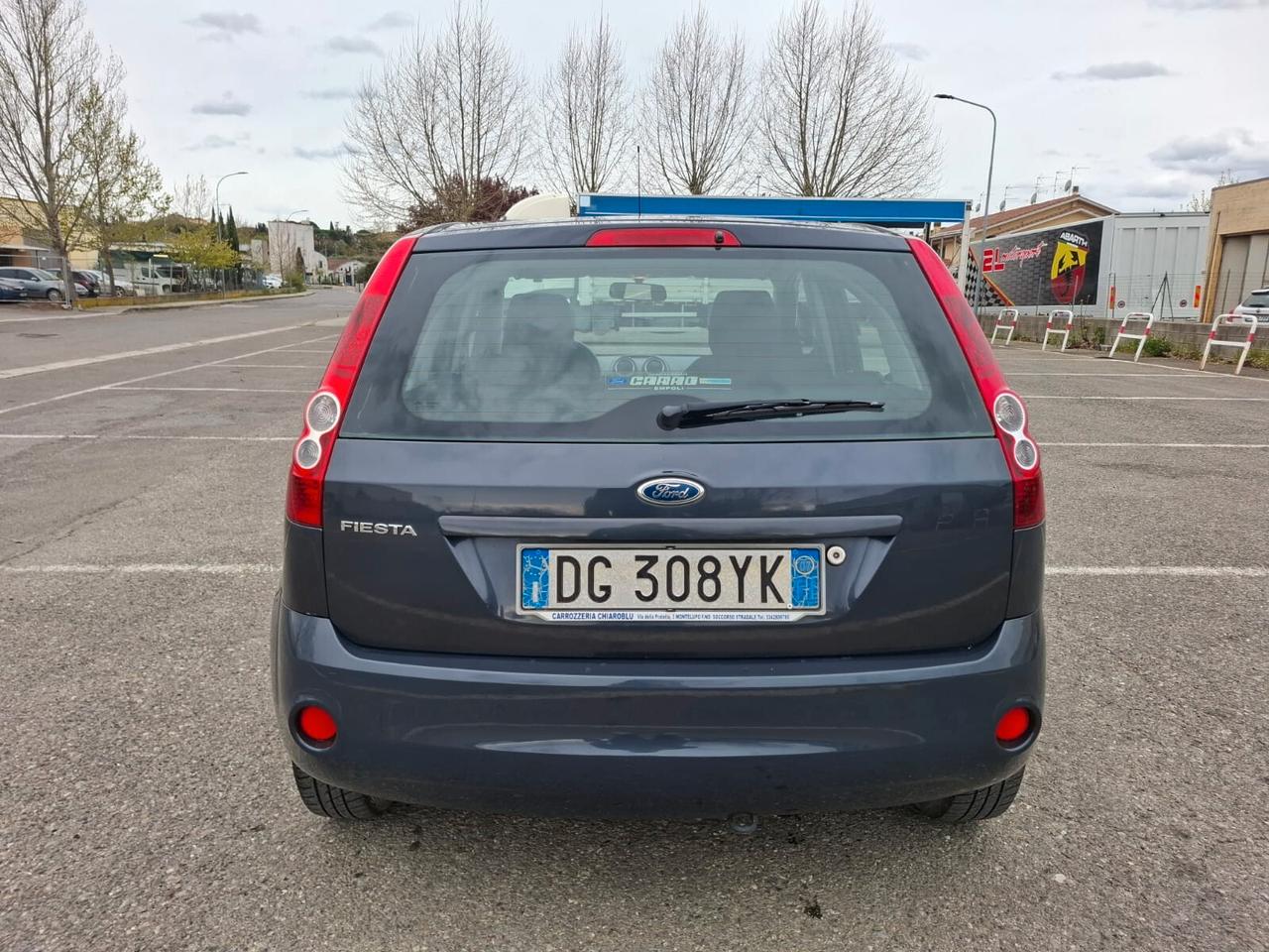 Ford Fiesta 1.2 5 porte SOLAMENTE 85.000 KM