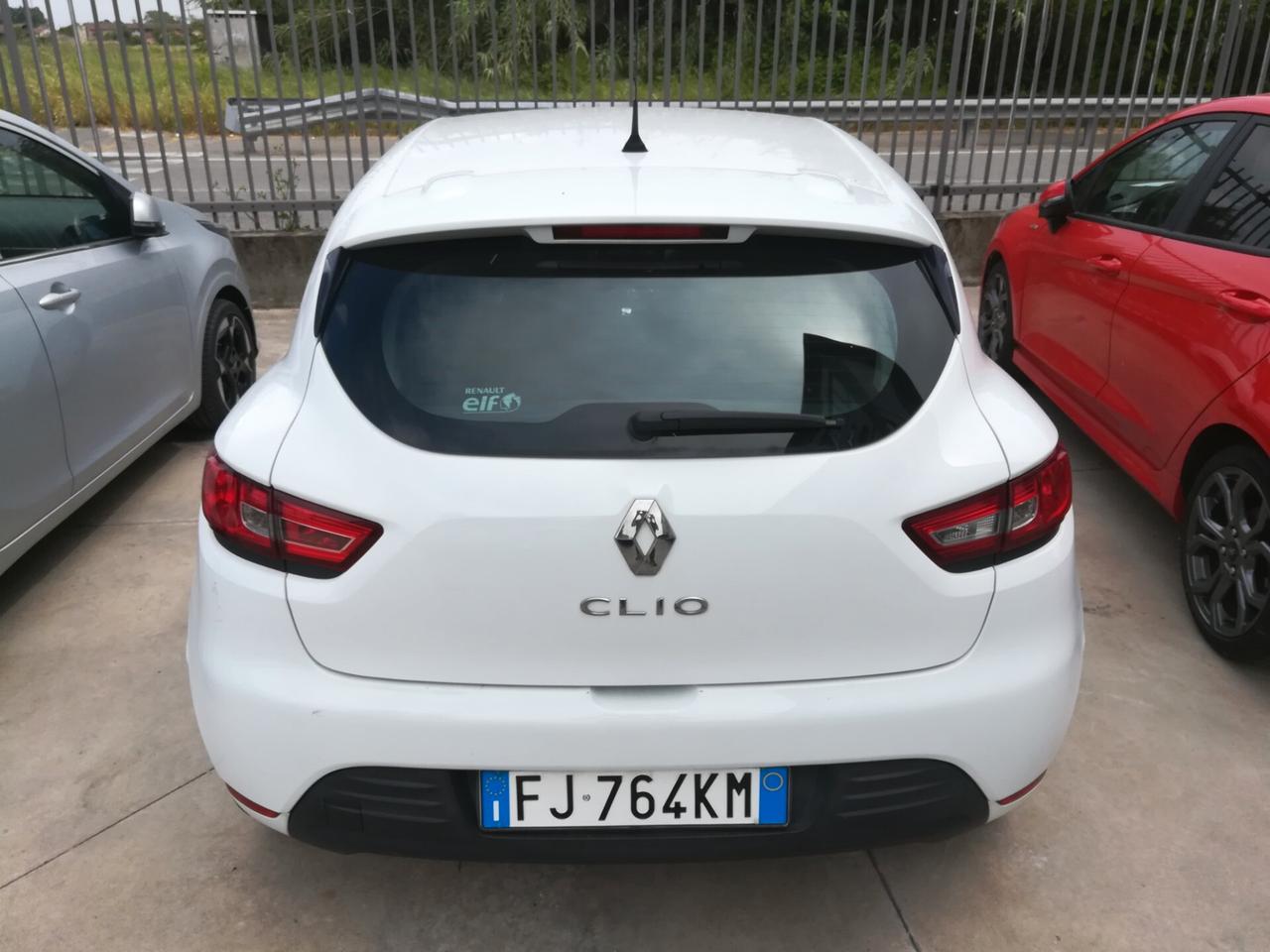 Renault Clio 1.2 75CV 5 P . OK NEOPATENTATI
