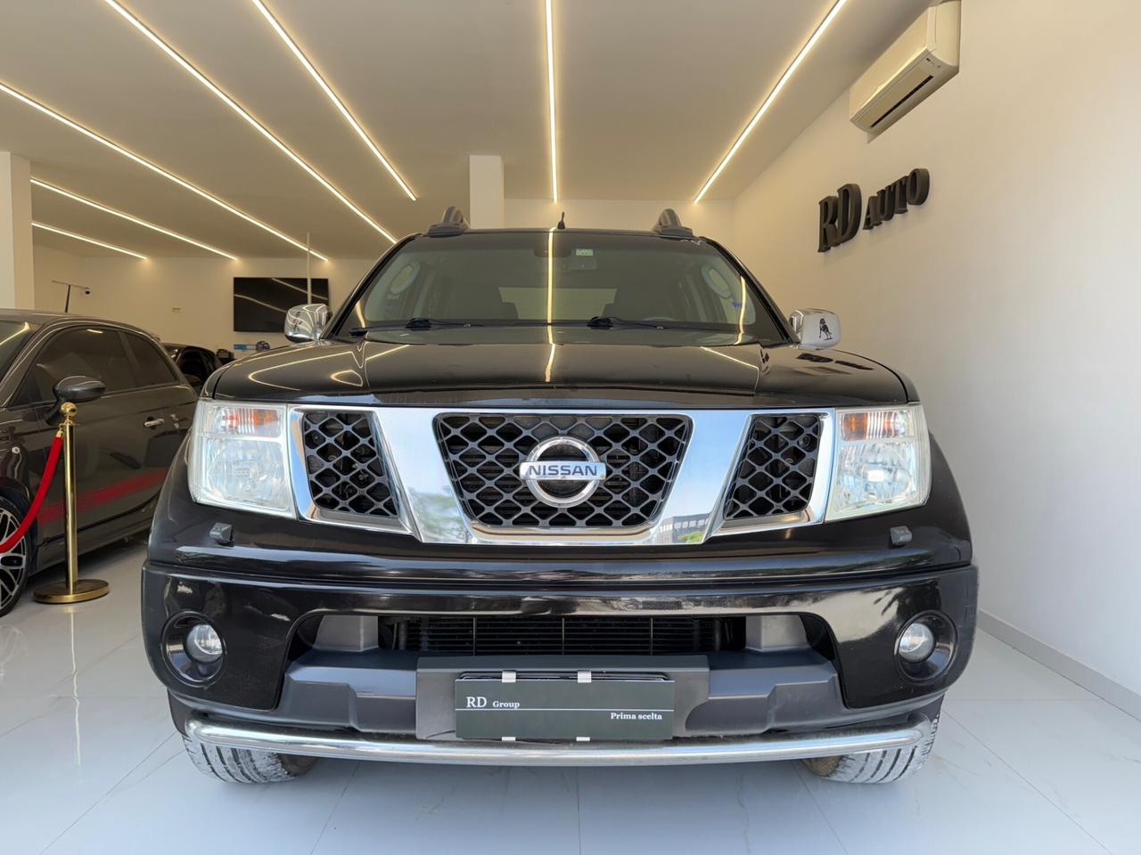 Nissan Navara 2.5 dCi DoubleCab premium automatico