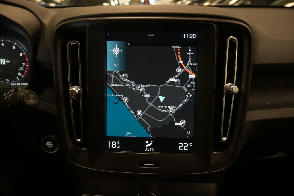 VOLVO XC40 1.5 T2 129CV 6M. MOMENTUM CORE ( FARI LED - COCKPIT - CRUISE - NAVI - MIRROR - PDC - TELECAMERA POST. )