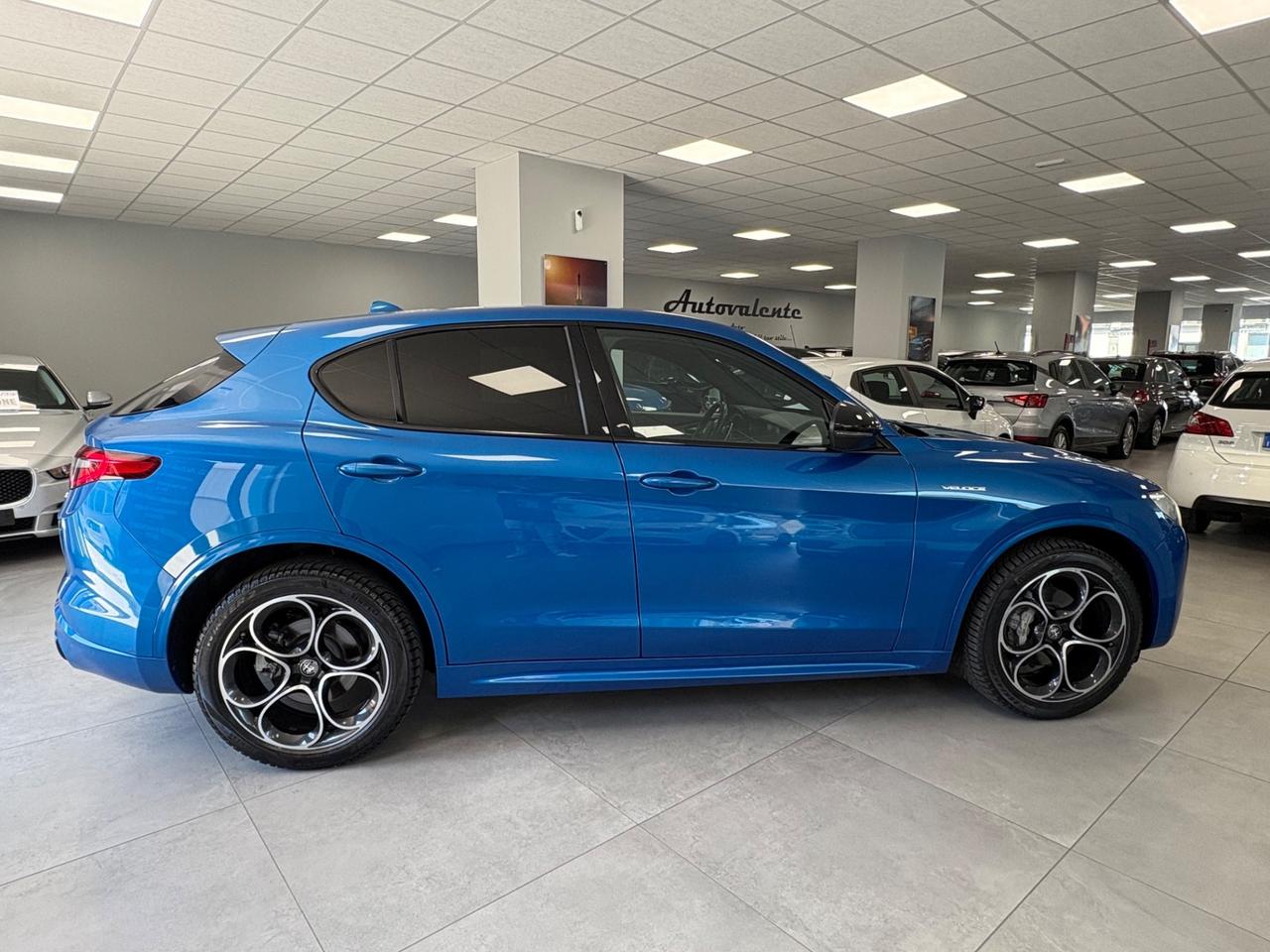Stelvio 2.0 Turbo 280 Q4 Veloce 2022 km 104000
