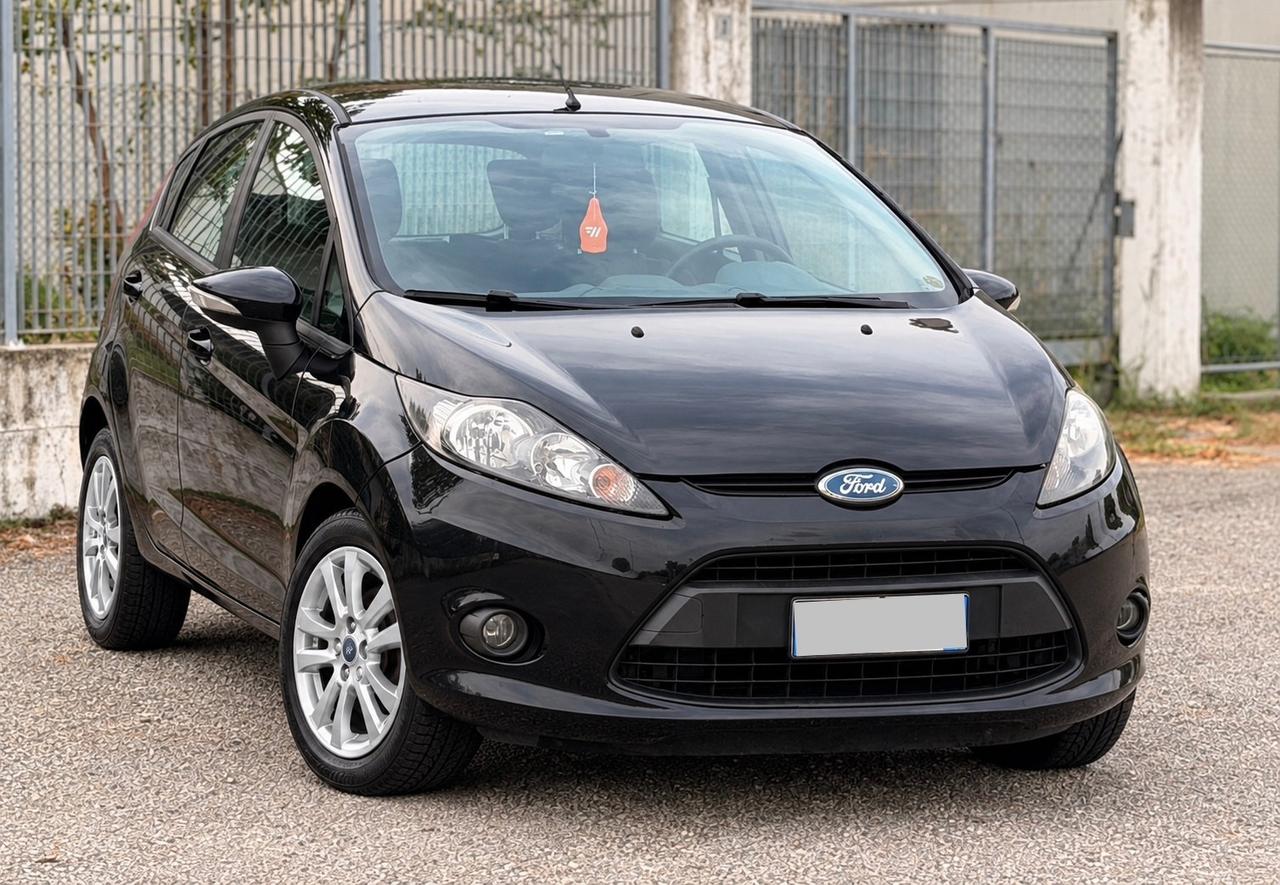 Ford Fiesta 1.4 5 porte Bz.- GPL Titanium