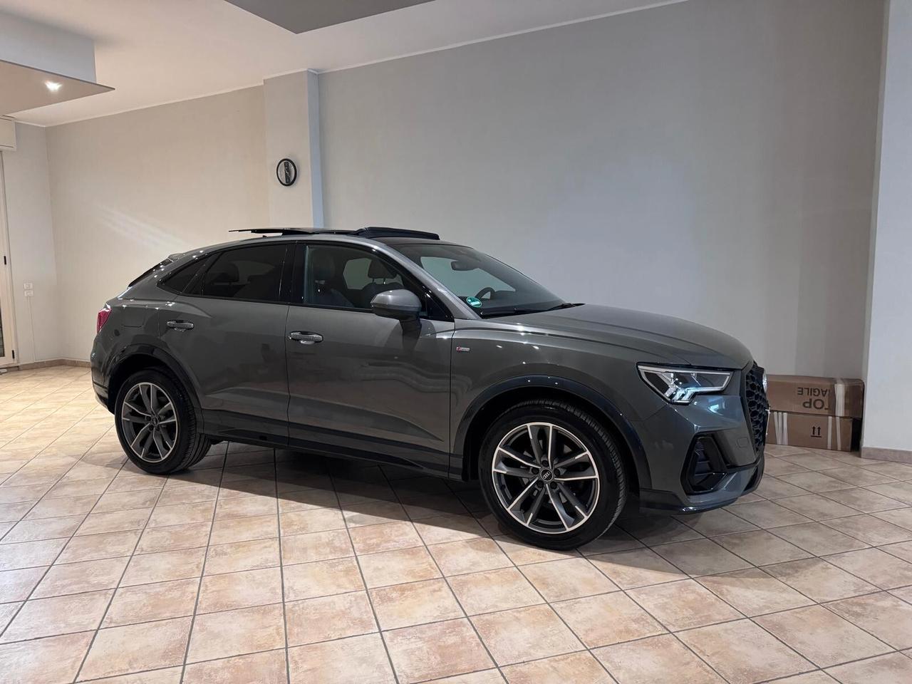 Audi Q3 SPORTBACK SPB 35 TDI S tronic S Line TETTO