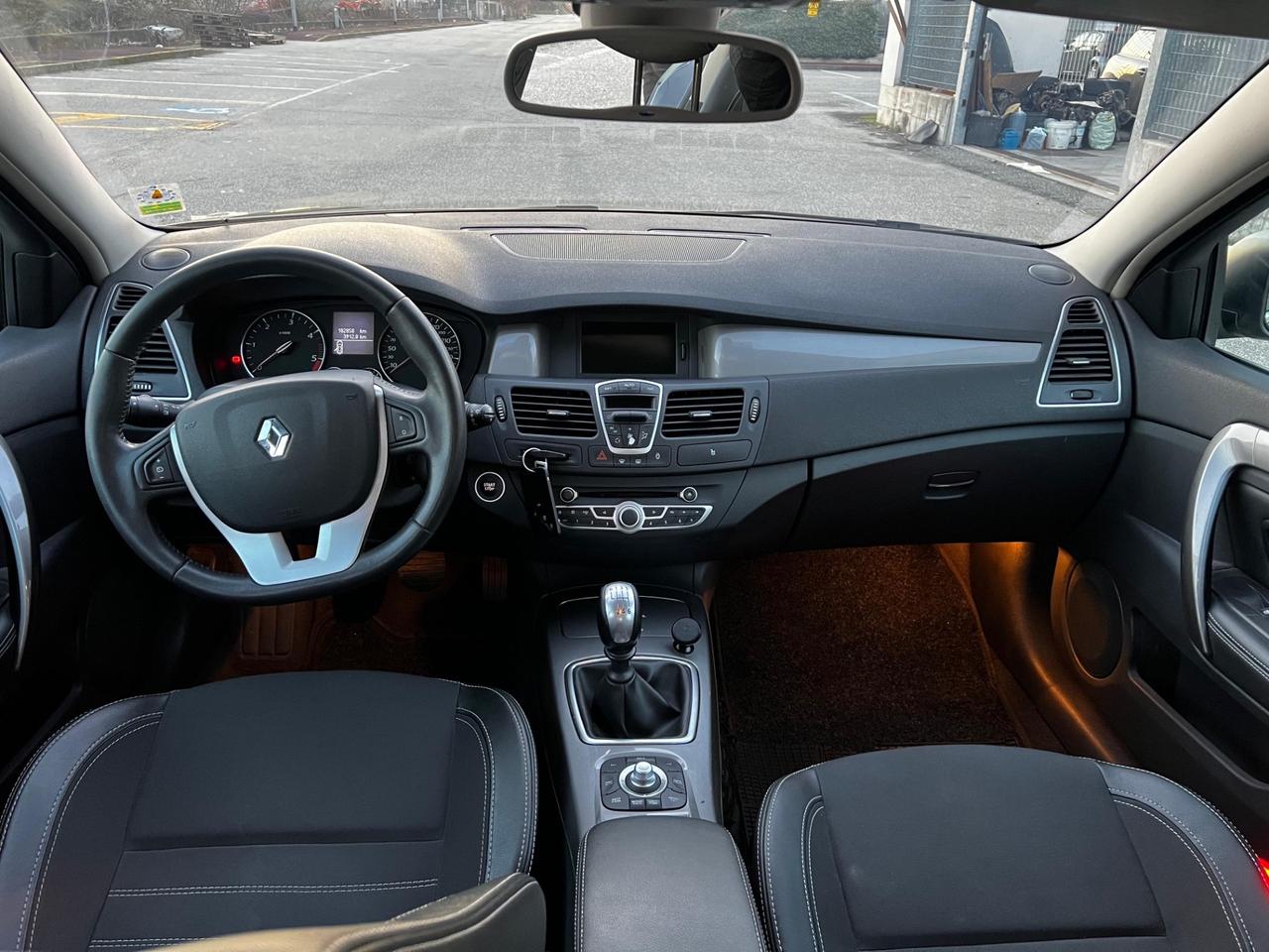 Renault Laguna 2.0 dCi 150CV 4Control