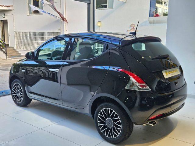 LANCIA Ypsilon 1.2 69 CV 5 porte GPL Ecochic da ?179,00 mensili