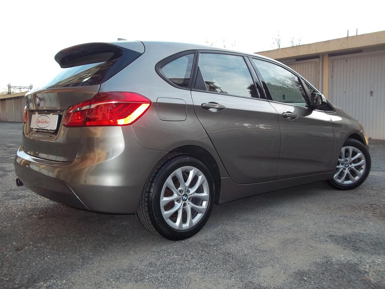 Bmw 216d Active Tourer Luxury Cambio Automatico/Sequenziale uniproprietario 71.300km!! E6B