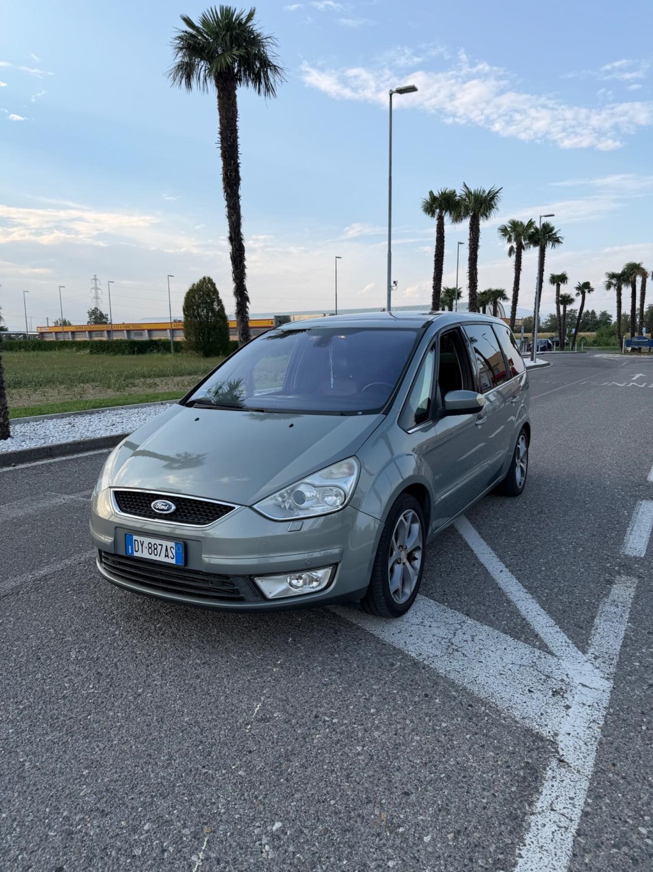 Ford Galaxy 2.0 TDCi 140 CV 6tr. Ghia DPF