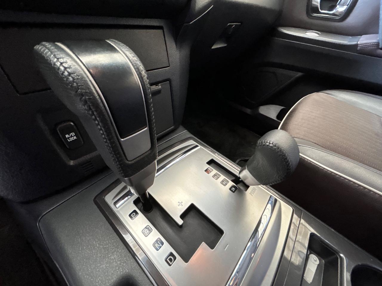 Mitsubishi Pajero 3.2 cr instyle