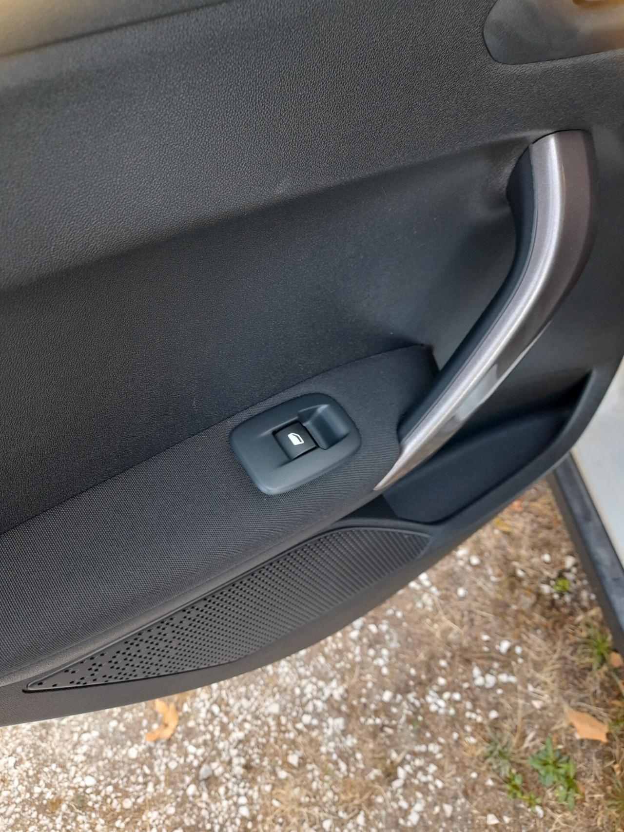 Peugeot 2008 1.6 e-HDi 92 CV
