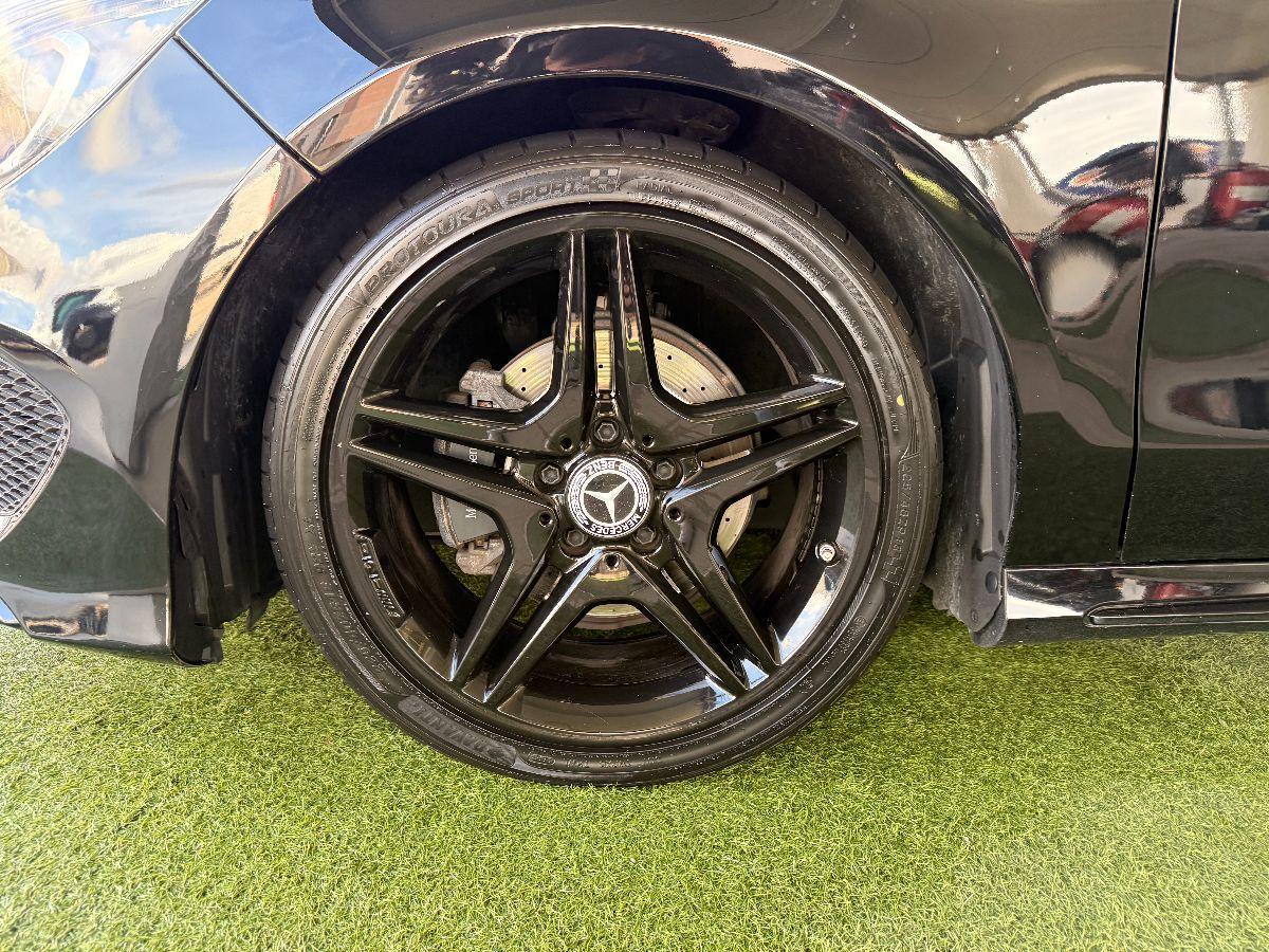 MERCEDES - Classe CLA 200 d Premium Dark Night auto