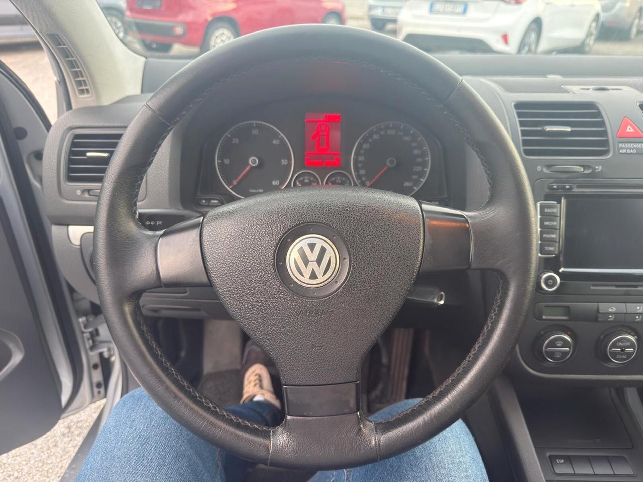 Volkswagen Golf 2.0 16V TDI 5p. Sportline