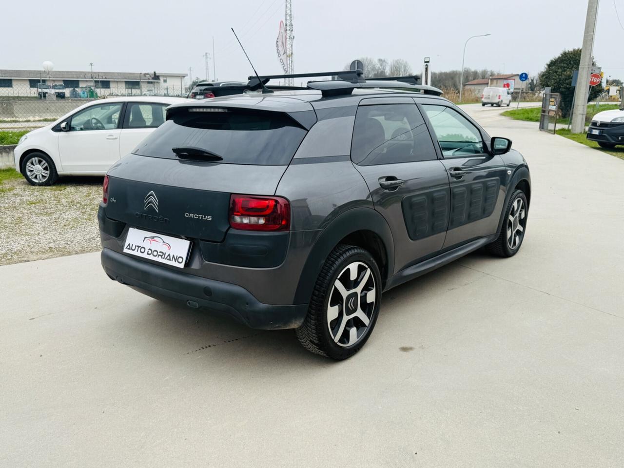 Citroen C4 Cactus PureTech 82 Shine