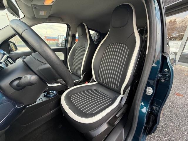 RENAULT Twingo Electric Intens