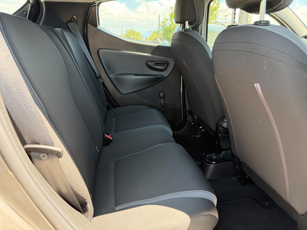 LANCIA YPSILON ANNO 2016 900 NATURAL/POWER 85 CV