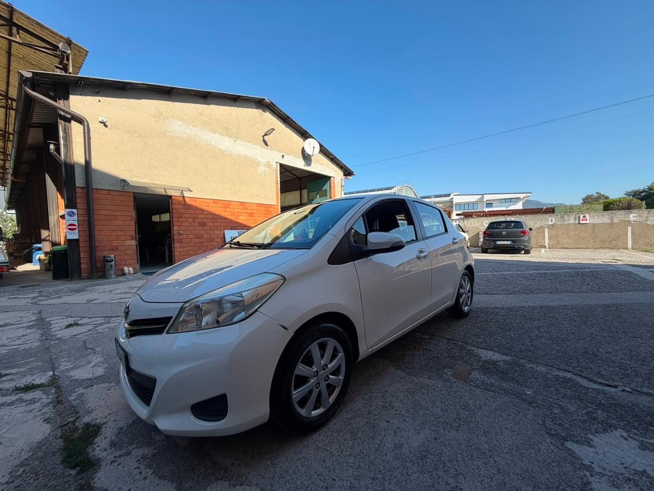 Toyota Yaris 1.0 5 porte Active