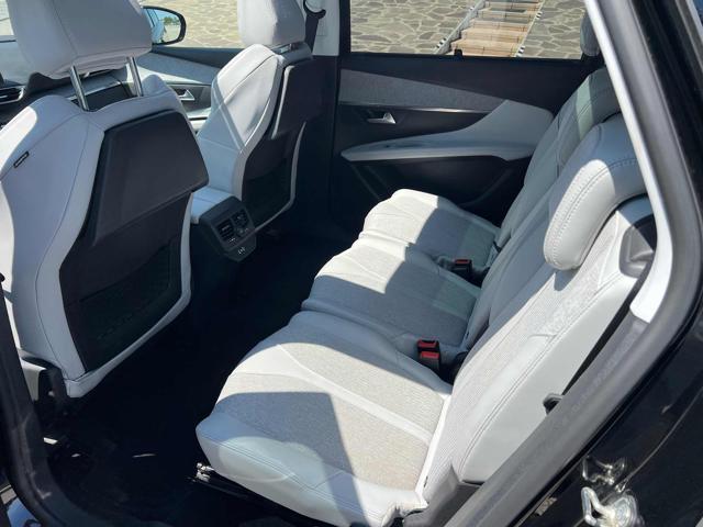 PEUGEOT 5008 BlueHDi 130 S&S EAT8 Allure