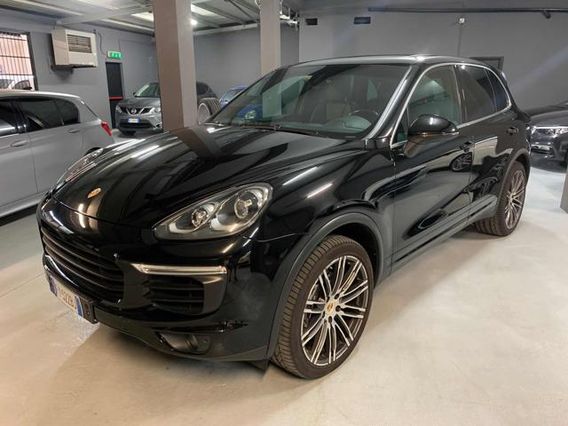 PORSCHE Cayenne 3.0 Diesel Platinum Edition