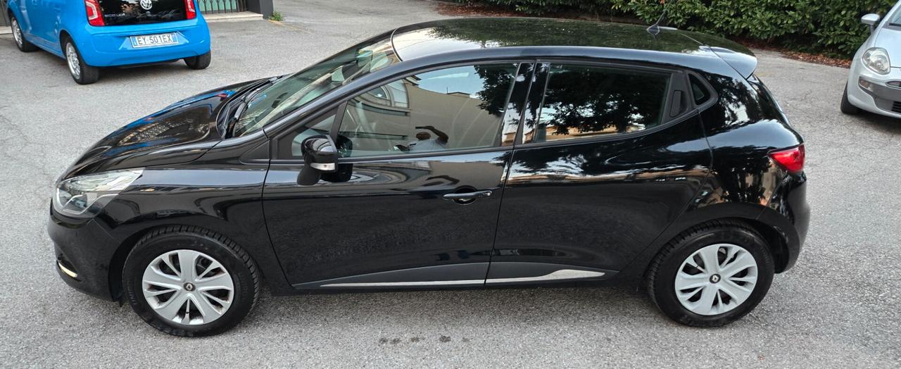 Renault Clio dCi 8V 90 CV 5 porte Moschino Life