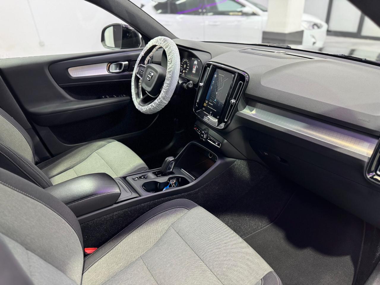 Volvo XC40 D4 AWD Geartronic Momentum