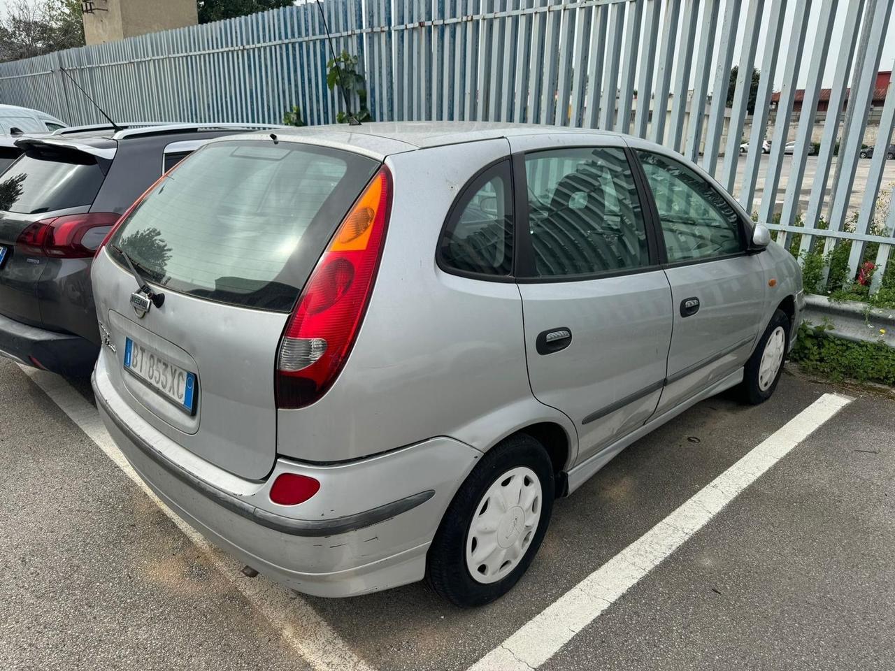 Nissan Almera Tino 1.8 16V cat 5p 114cv (84kw)