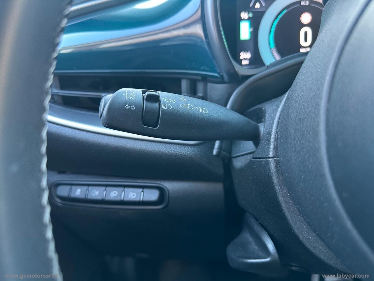 Fiat 500 500e Berlina 42 kWh La Prima