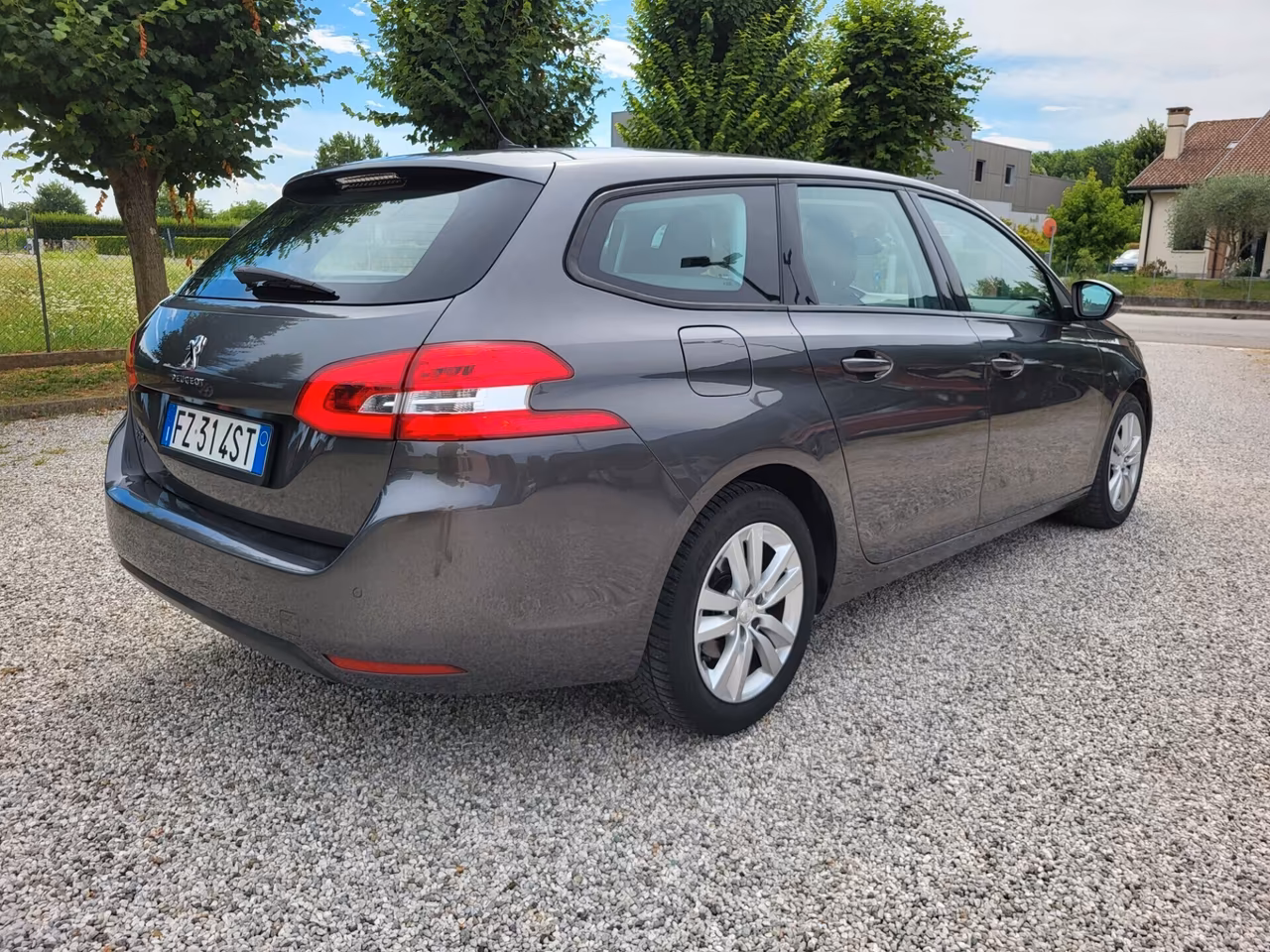 Peugeot 308 BlueHDi 130 S&S EAT8 SW Business