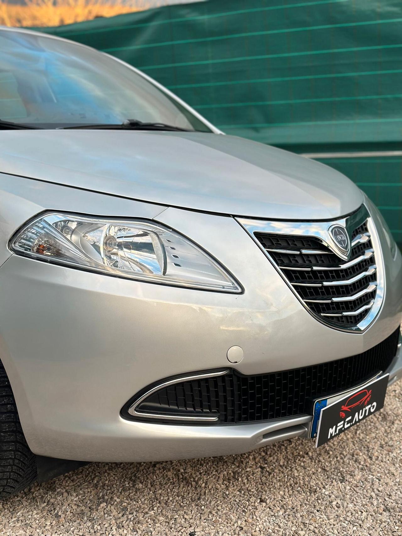 Lancia Ypsilon 1.2 2014 GPL Ecochic Silver