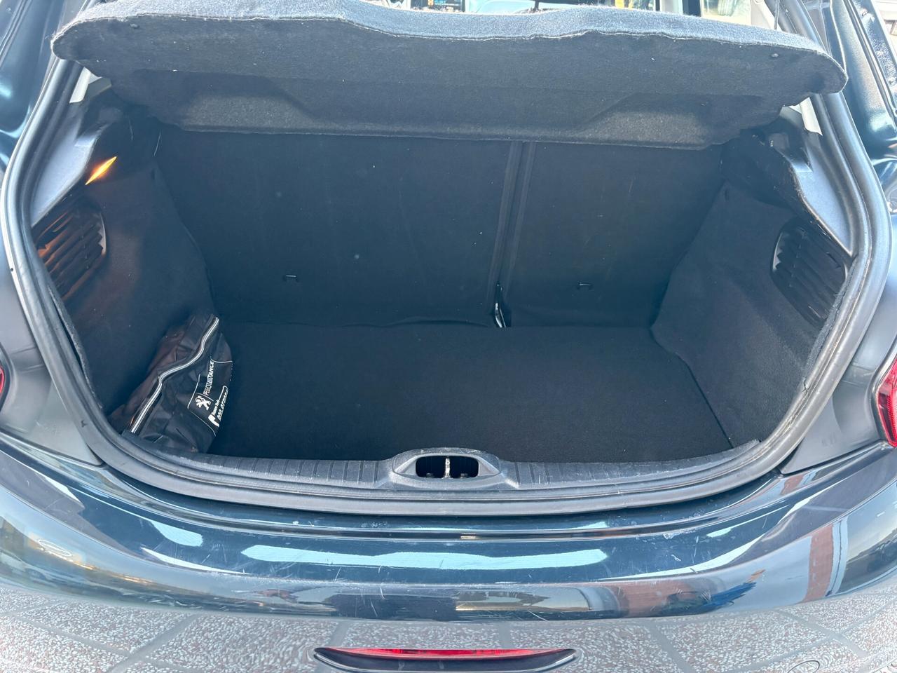 Peugeot 208 1.2 Benzina 82CV 5 porte -Unico Prop.