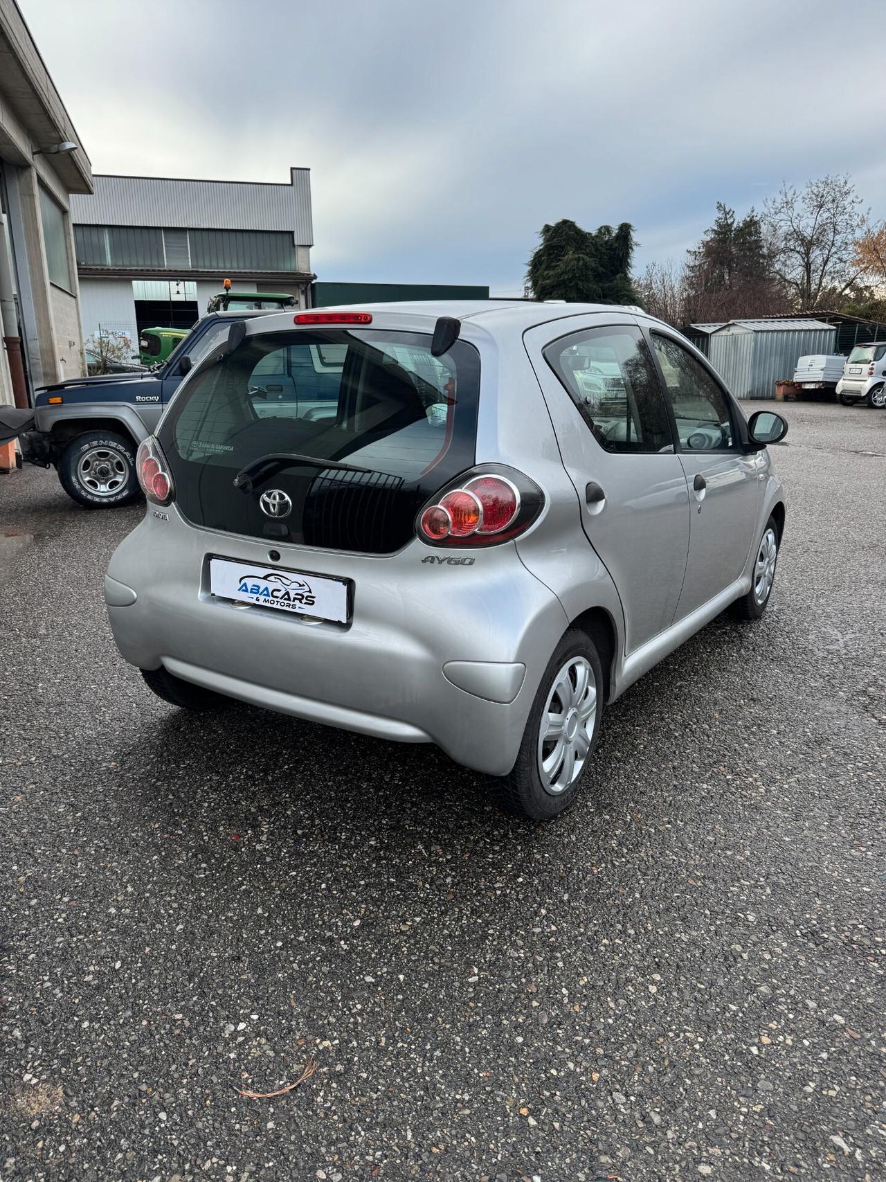 Toyota Aygo 1.0 50kW Benz 5p *67.000 km*UNICO proprietario*