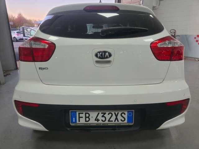 Kia Rio Rio III 2011 5p 1.2 cvvt Cool E6