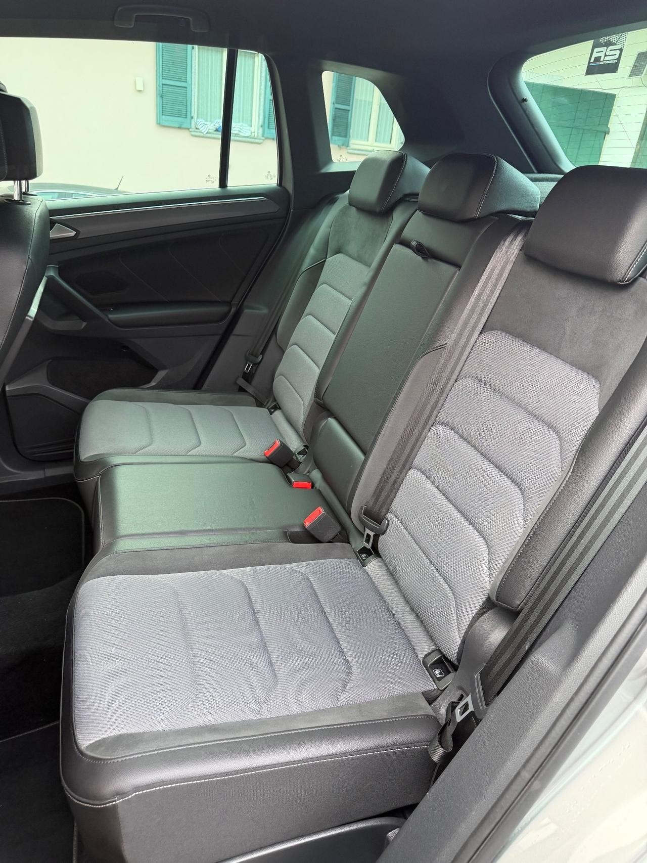 Volkswagen TIGUAN 2.0 TDI RLINE DSG 4MOTION MATRIX