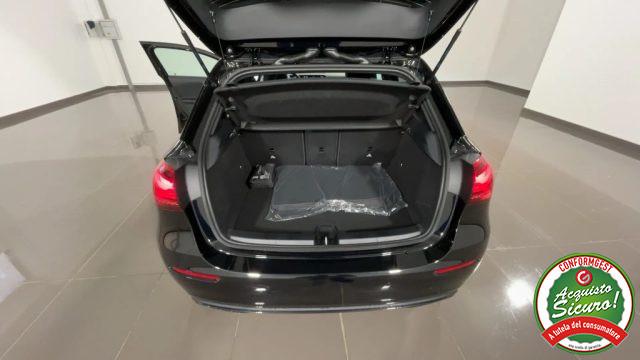 MERCEDES-BENZ A 180 d Automatic Advanced