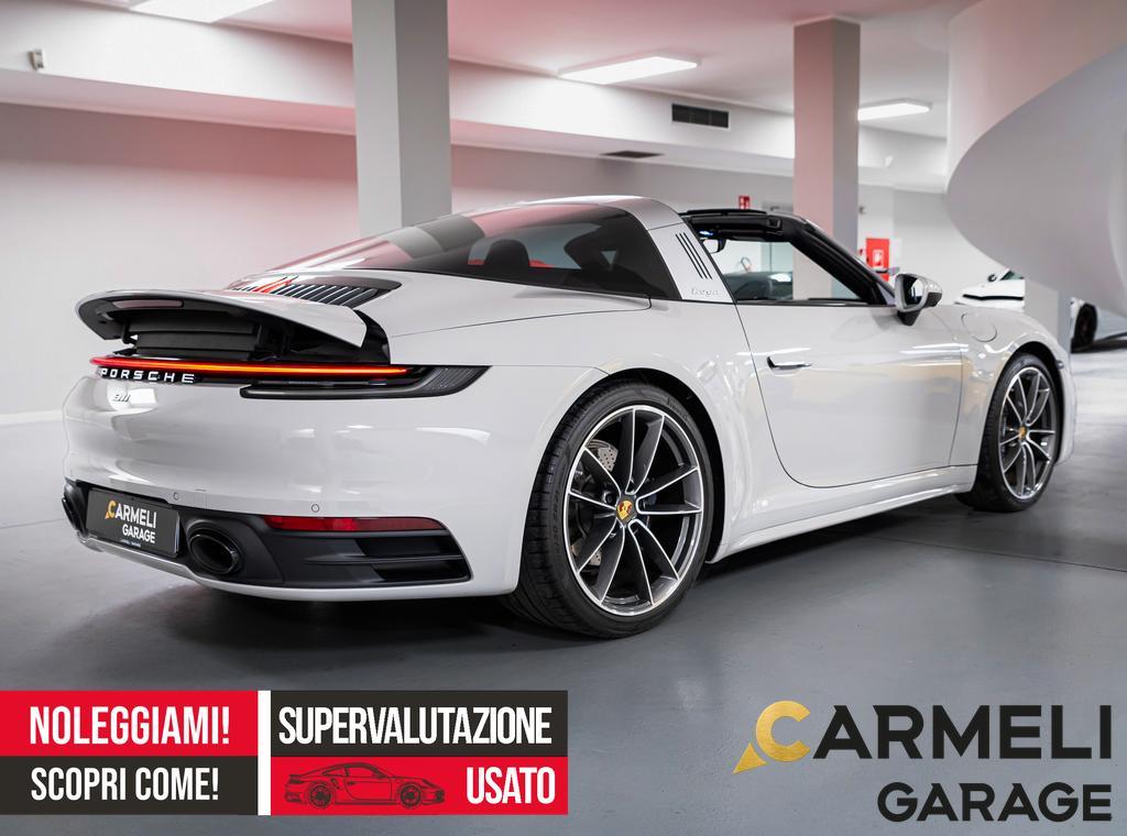 Porsche 911 Targa 992 TARGA 4