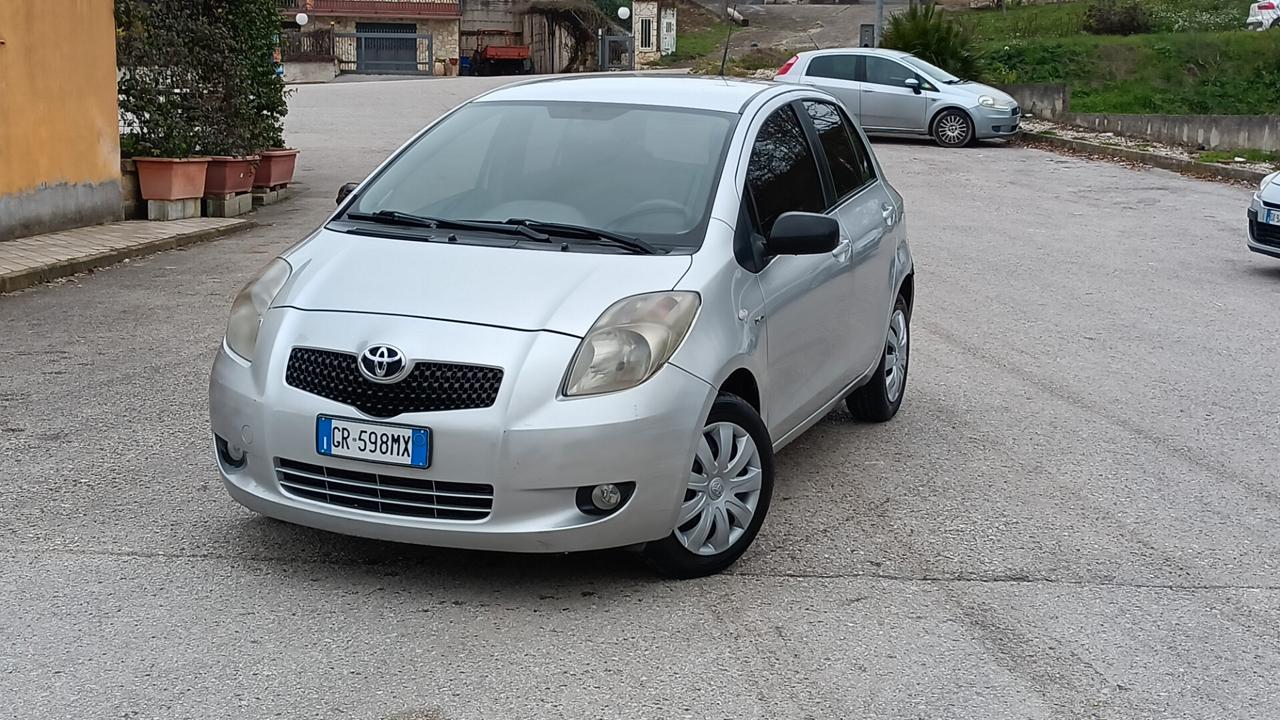 Toyota Yaris 1.4 diesel 5 porte