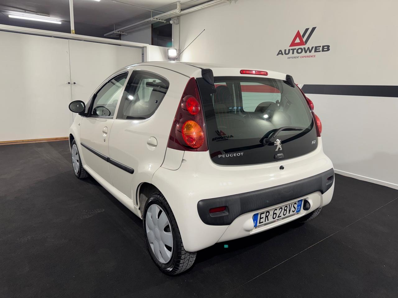 Peugeot 107 1.0 68CV 5p. Active