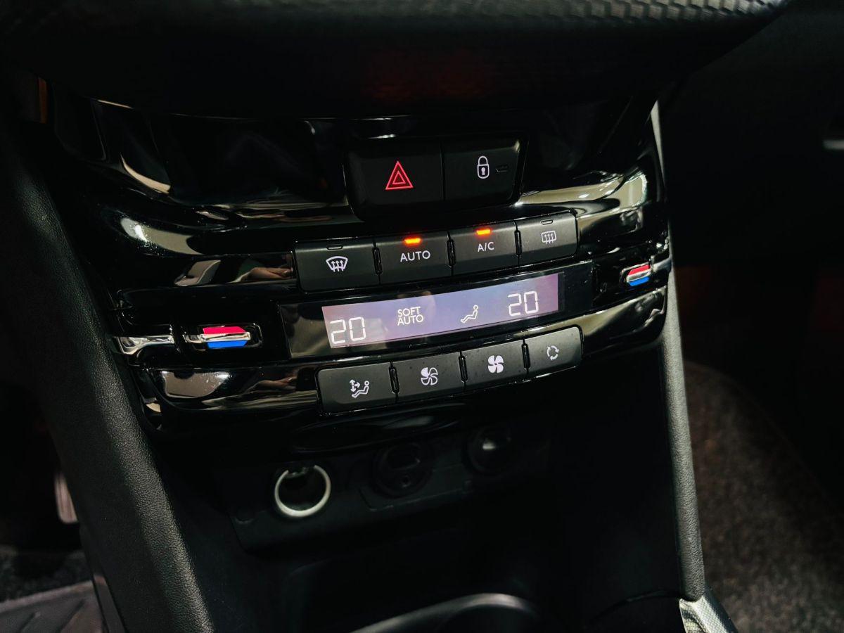 Peugeot 2008 1.6 e-HDi 115 CV S&S Féline Panorama