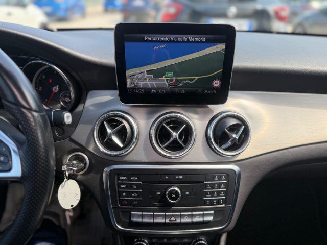 MERCEDES-BENZ CLA 220 d Premium AMG Garanzia