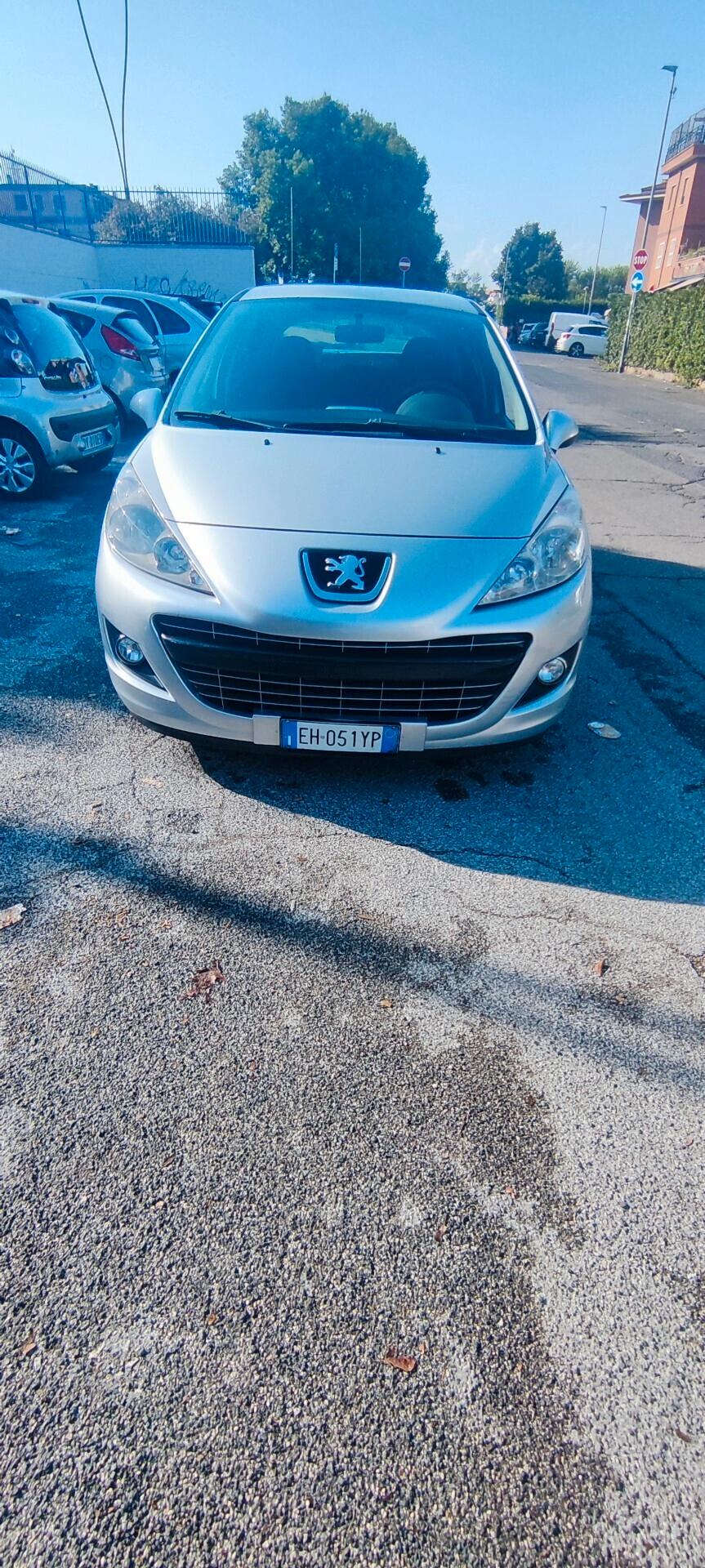 Peugeot 207 1.4 HDi 70CV 5p. Allure euro 5 x neopatentati