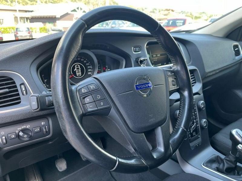 Volvo V40 Cross Country V40 Cross Country D2 1.6 Momentum