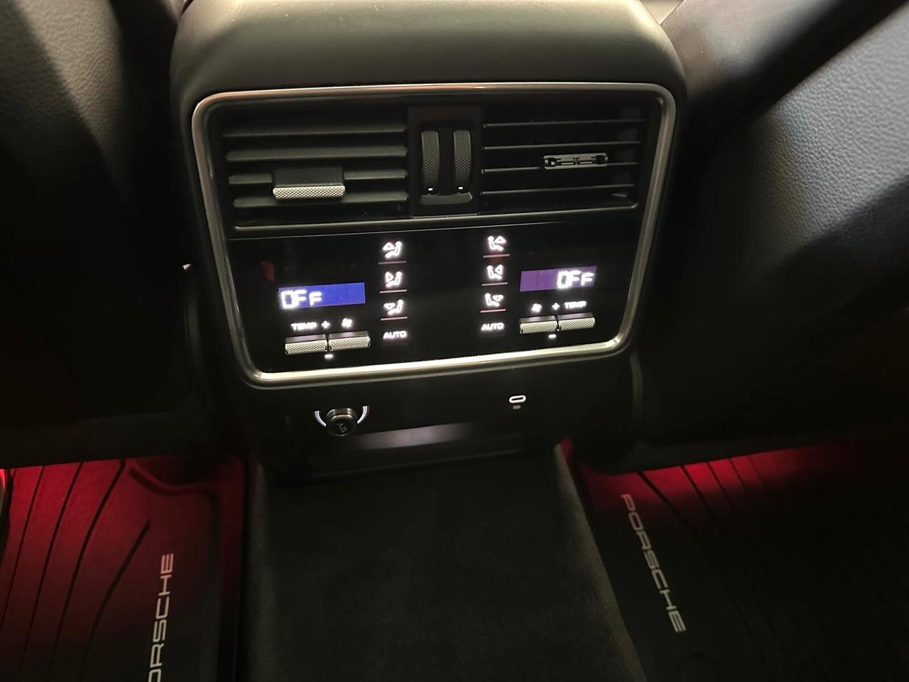 Porsche Cayenne Coupé 4.0 GTS
