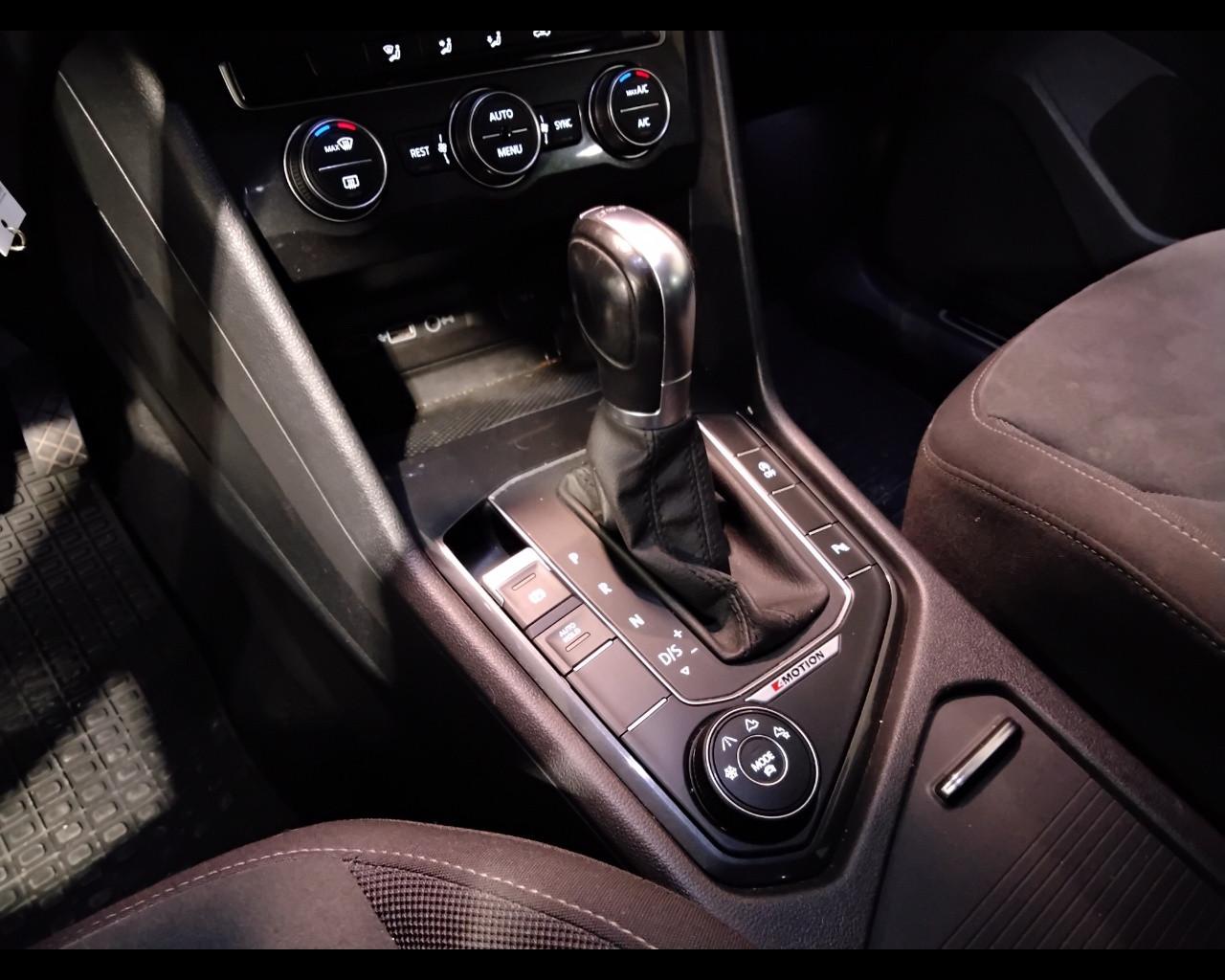 VOLKSWAGEN Tiguan II 2016 - Tiguan 2.0 tdi Style 4motion 150cv dsg