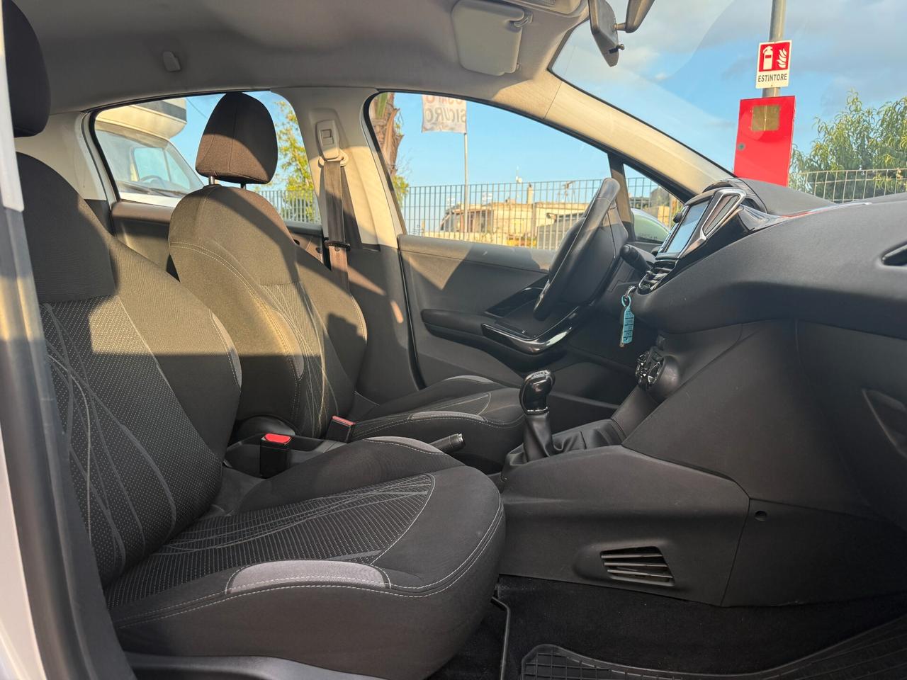 PEUGEOT 208 ANNO 2015 1.4 BENZ/GPL CASA MADRE 95CV
