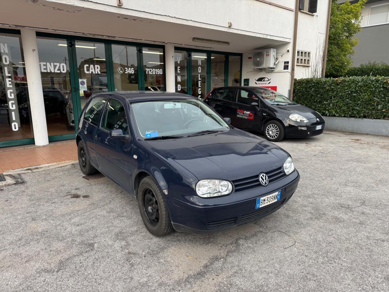 Volkswagen Golf 1.6 cat 3 porte