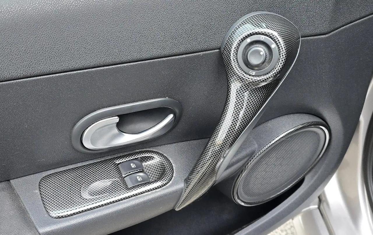 Renault Clio 2.0 16V 200CV 3 porte RS - Vettura di interesse Storico e Collezionistico