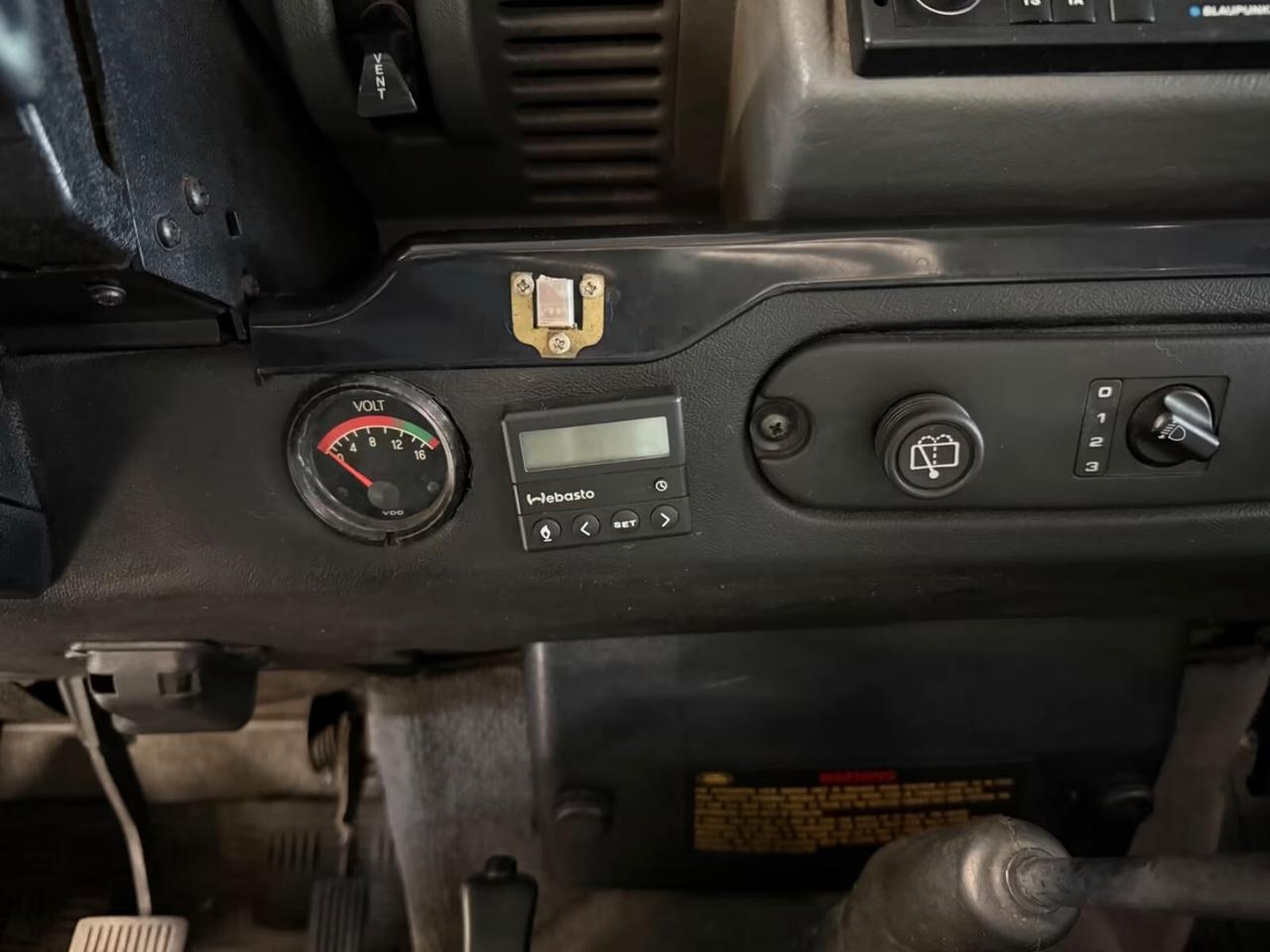 Land Rover Defender 110 2.5 Td5 Station Wagon 9 POSTI