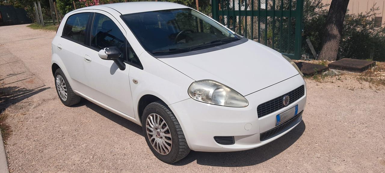 Fiat Grande Punto 1.4 5 porte METANO UNICO PROPRIETARIO